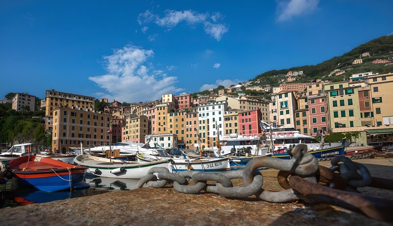 Kleurrijke haven van Camogli