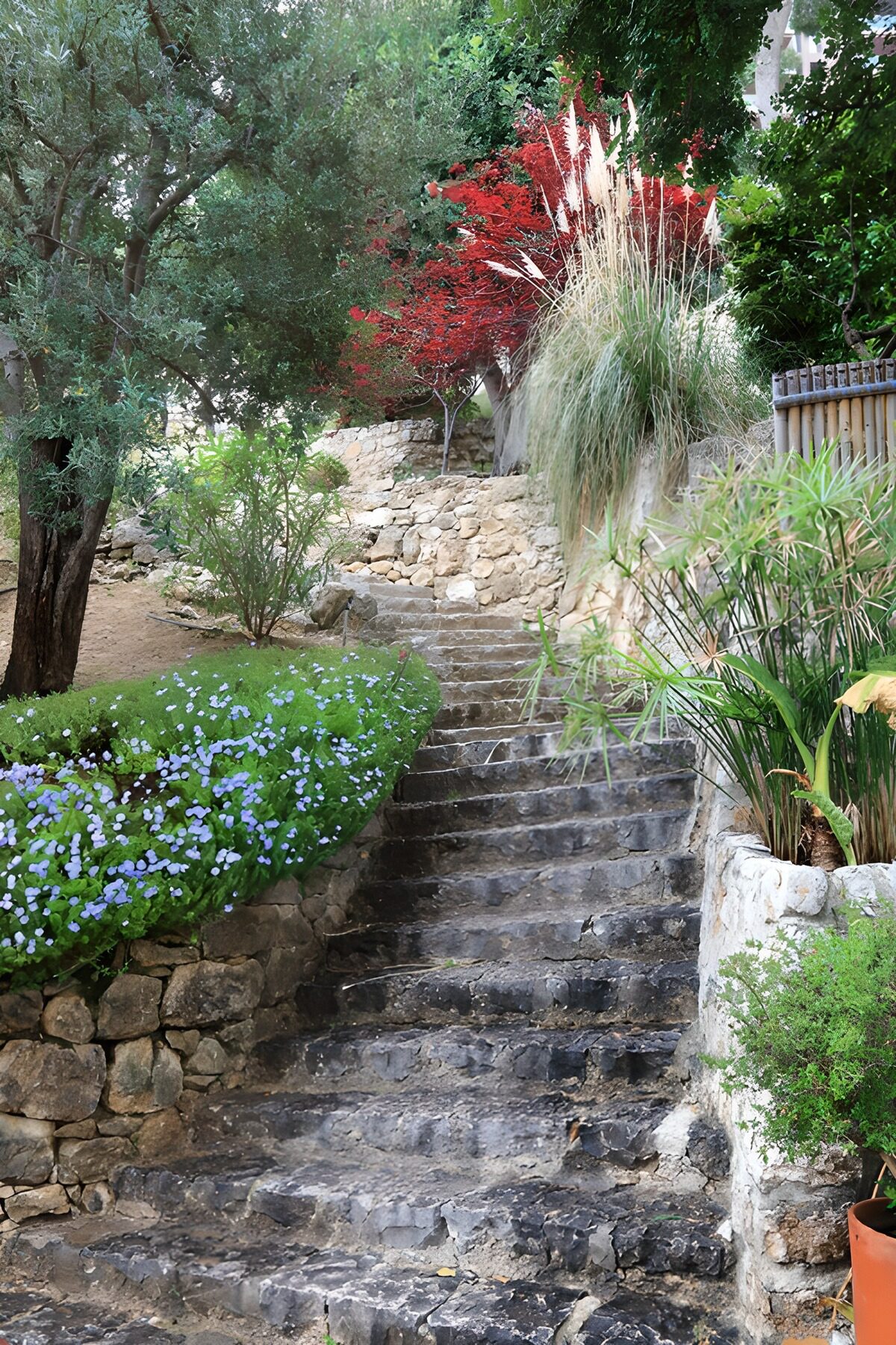 Sfeervolle Trappen in de Tuin