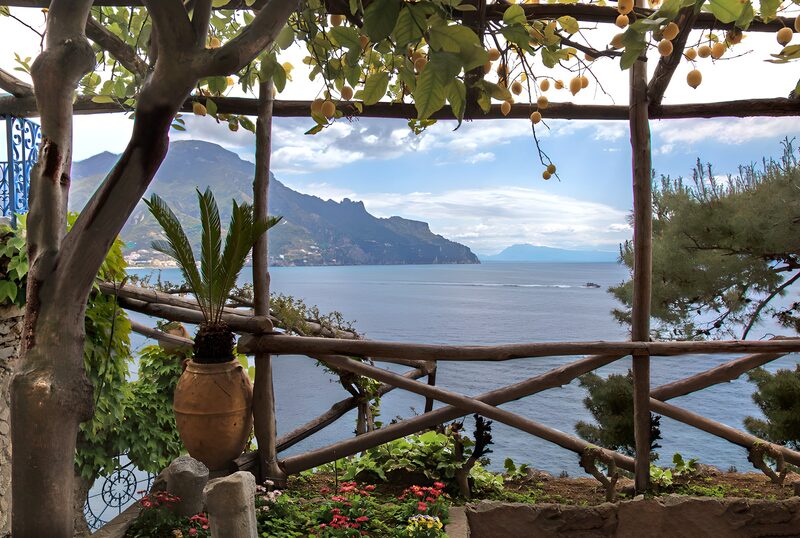 Uitzicht op de kust van Amalfi