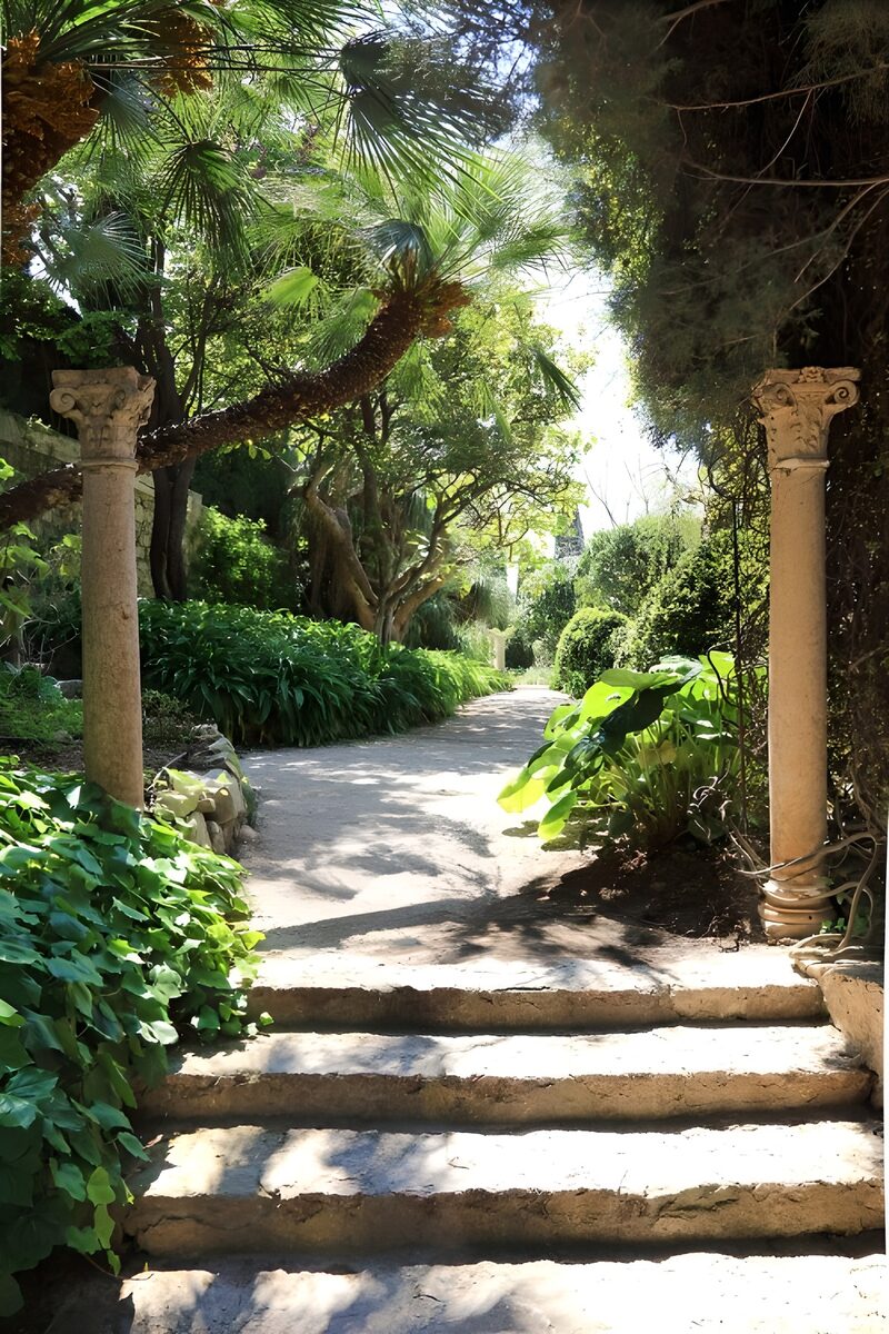 Betoverend Pad door de Tuin