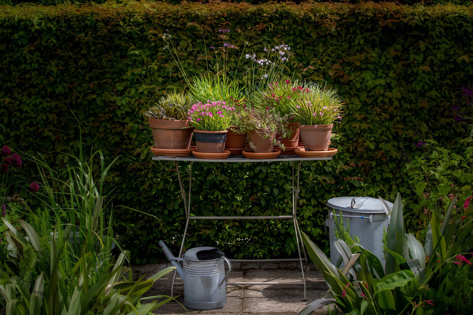 Groentafel in de tuin