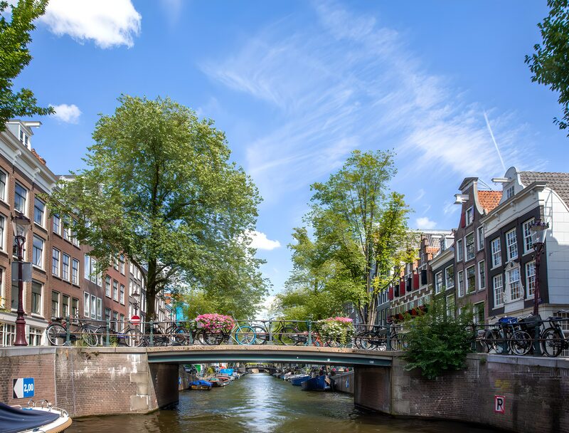 Mooie brug over de Amsterdamsche gracht