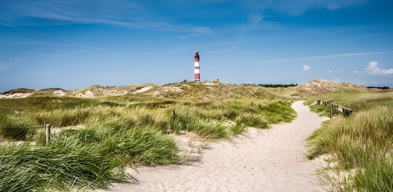 Vuurtoren in de duinen