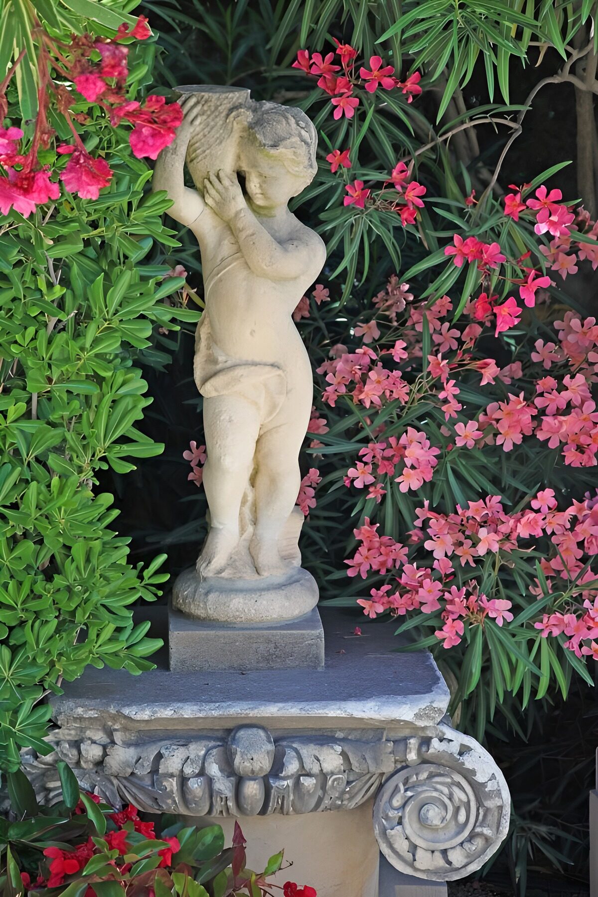 Beeldhouwwerk in Bloemen