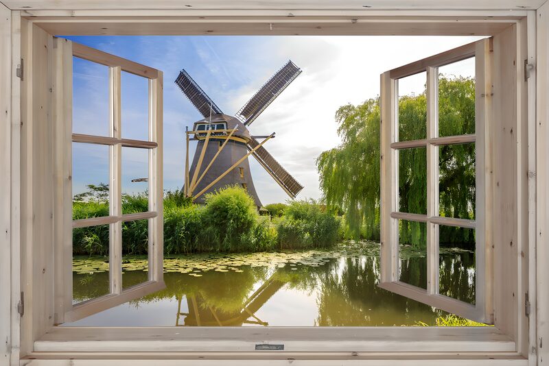 Uitzicht op een traditionele Hollandse molen